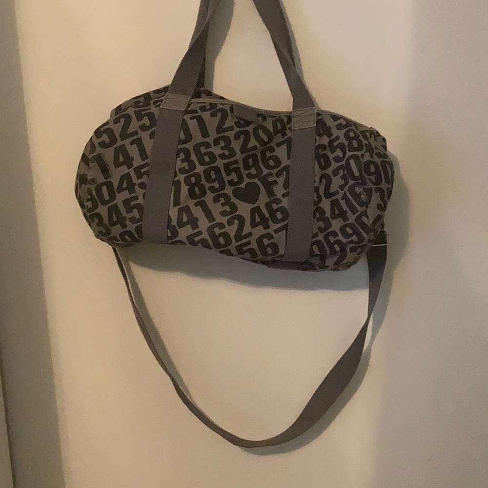 Number print gym bag